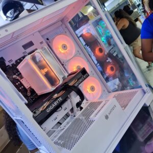 PC GAMER INTEL CORE I5 14400F + RTX5060 8GB - Imagen 19