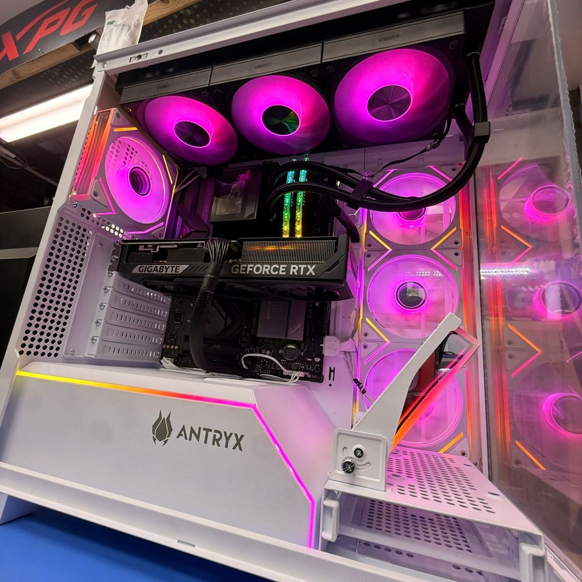 PC GAMER INTEL ULTRA 5 225F + RTX5060 8GB DDR5 - Imagen 12